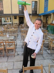 In Asturias, it is customarty to pur cider holding the bottle high above your head